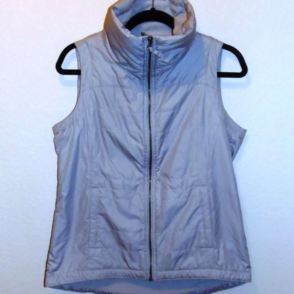 Gray Columbia Vest Size Medium - Lined WORN ONCE!
